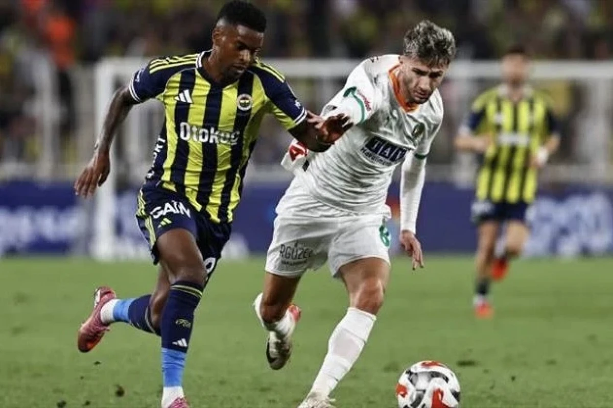 “Fənərbaxça” öz meydanında xal itirdi