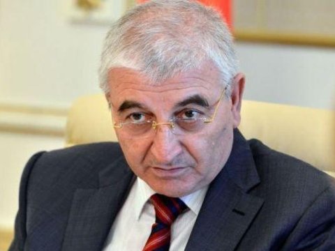 Məzahir Pənahovun oğlu məhkəməni uduzdu&nbsp;- 300 minlik əmlakı keçmiş arvadına qaytaracaq