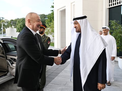 BƏƏ Prezidenti Azərbaycana səfərindən görüntülər paylaşdı - VİDEO