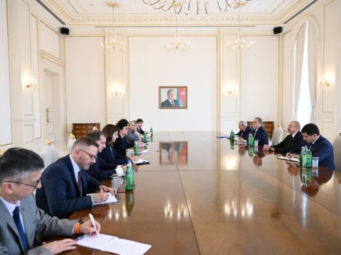 Avropa komissarı İlham Əliyevin QƏBULUNDA