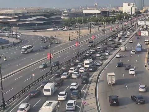 Bakının 17 əsas küçə və prospektində TIXAC var