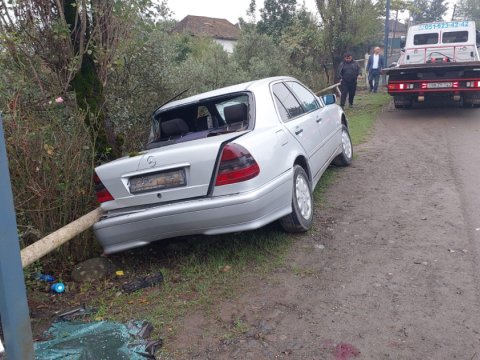 Məktəbə gedən bacı-qardaşı maşın vurub öldürdü