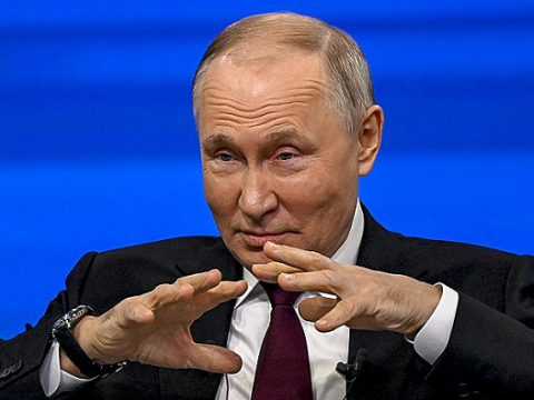 На линии фронта более 700 тысяч российских солдат - Путин