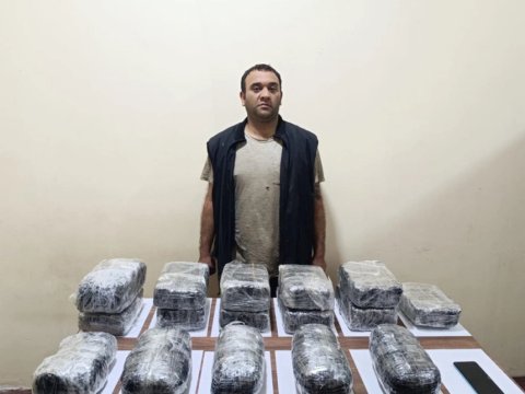 İrandan ölkəyə 16 kq narkotik vasitə keçirmək istədi