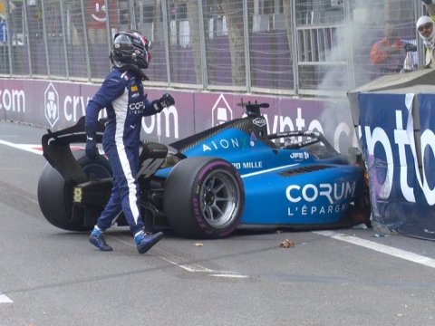 "Formula 2"də qəza - Bolidlər toqquşdu