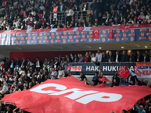 CHP son 2 yılda dördüncü kez kurultay düzenleyecek