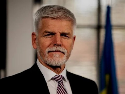 Rusiya təyyarələri vurulsun!