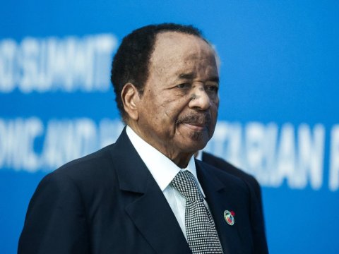 92 yaşlı prezidentin qızı atasına qarşı çıxdı