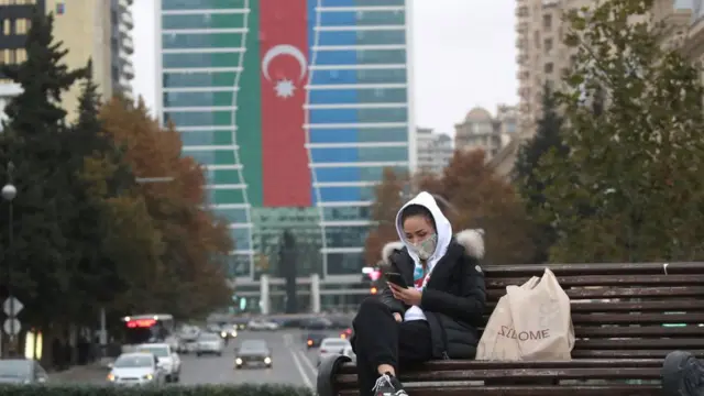 Xüsusi karantin rejiminin müddəti uzadıldı