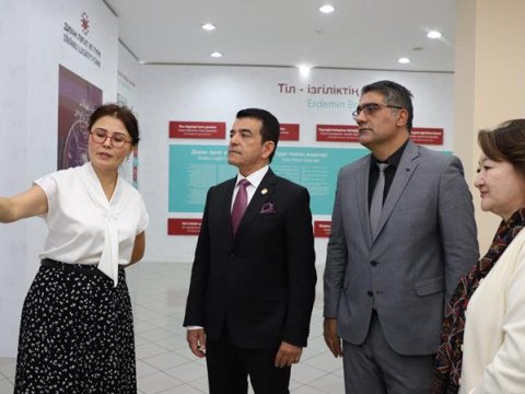 ICESCO-nun Baş direktoru Beynəlxalq Qazax-Türk Universitetində
