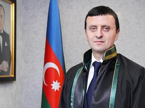 Adnan Əhmədzadənin vəkili işdən çıxarılıb