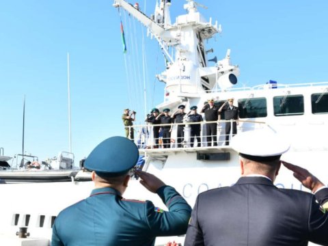 Rusiyanın sərhəd gəmisi Bakıya gəldi&nbsp;- FOTOLAR
