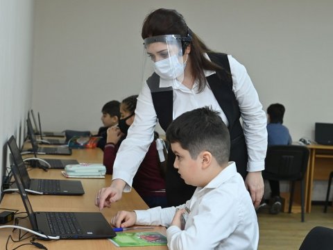 Məktəbdə işləmək istəyənlərin nəzərinə!