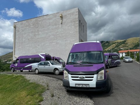 Köç karvanı Laçın şəhərinə çatıb