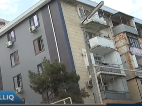 Bakıdakı təhlükəli binalar - Bəzilərinin yalnız yola baxan hissəsi təmir olunur