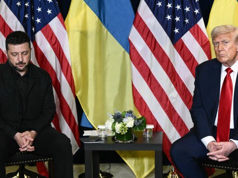 Trampın kəskin dönüşü: “Ukrayna torpaqlarını geri alacaq!”