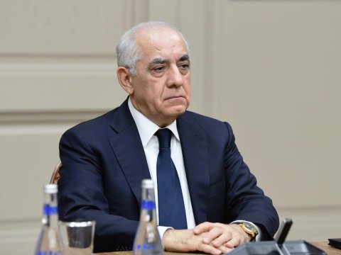 Əli Əsədov Prezidentin müraciətini oxudu