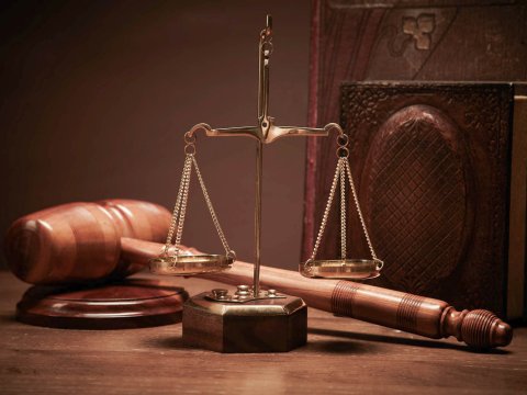 Məhkəməyə hörmətsizlik edən şəxsə cinayət işi AÇILDI