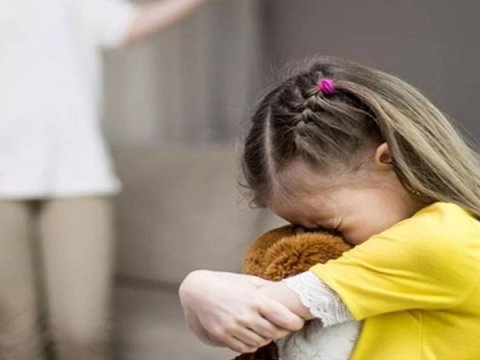 Canlı yayımda ananın döydüyü uşaq dövlət müəssisəsinə yerləşdirildi