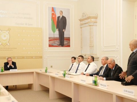 Kamran Əliyev şəhid olan prokurorluq əməkdaşlarının ailə üzvləri ilə görüşdü&nbsp;- FOTOLAR