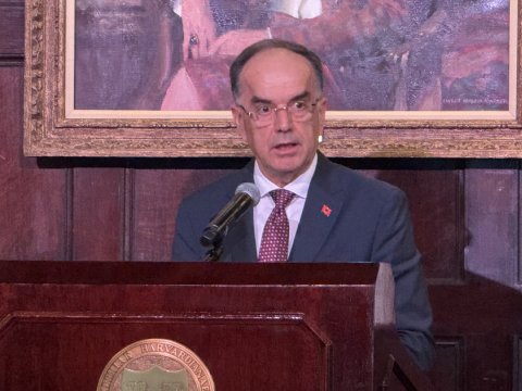 Albaniya Prezidenti İlham Əliyevə təşəkkür etdi