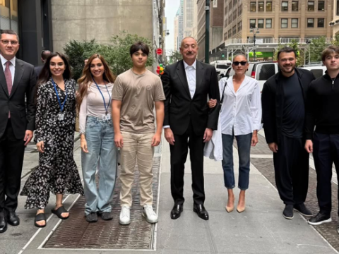 Leyla Əliyeva Nyu-Yorkdan ailəvi fotolarını paylaşdı