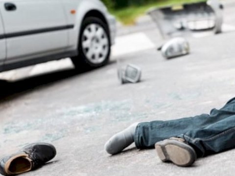 Sarayda maşın piyadanı vurub öldürdü