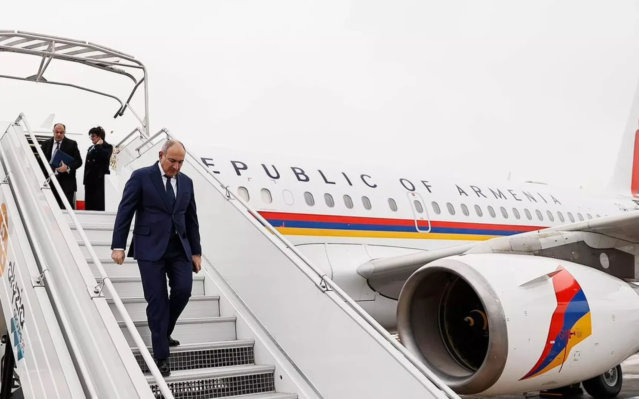 Paşinyan Rusiyaya getdi