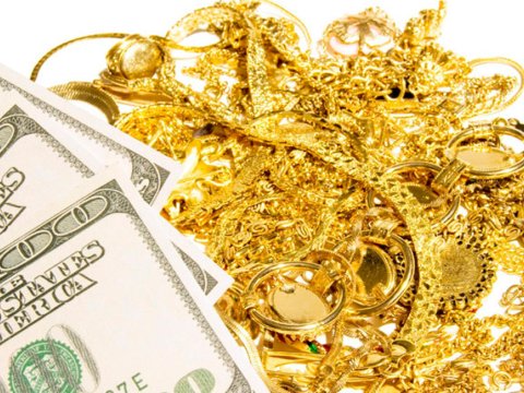 Evlərdən 12 min manatlıq qızıl oğurlandı