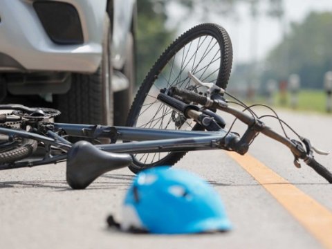 Lənkəranda avtobus velosipedçini vuraraq öldürdü