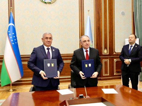 Azərbaycanla Özbəkistan Baş prokurorları sənəd imzaladılar