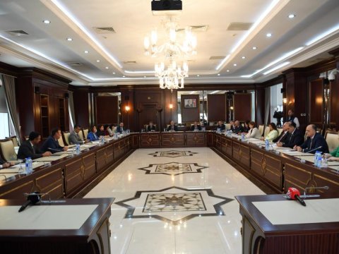 Emin Əmrullayevdən təklif: bu fənn üzrə ictimai dinləmə keçiriləcək