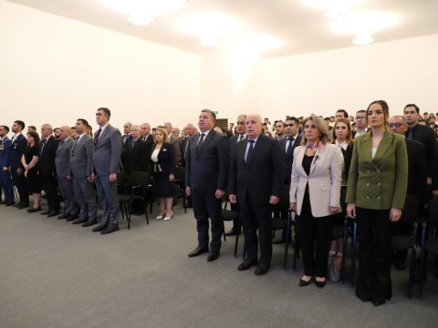 Universitet şəhidləri andı..