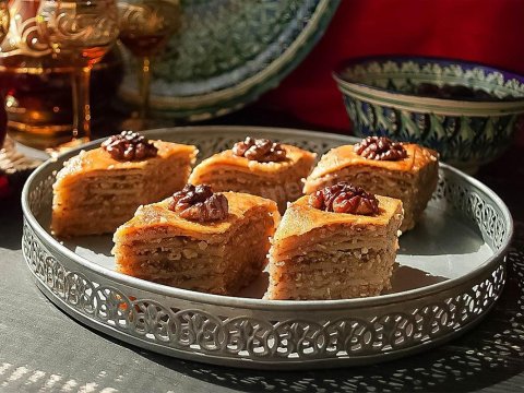 Rus idmançıların paxlava sevgisi