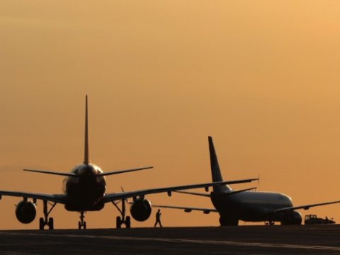 Bu ölkədə bütün uçuşlar DAYANDIRILDI