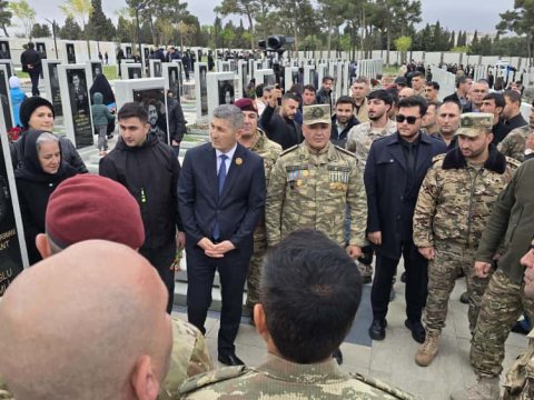 Xüsusi Təyinatlıların Qaziləri, Şəhid Ailələri və Veteranları İctimai Birliyi Şəhidlər Xiyabanını ziyarət edib
