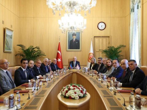 Numan Qurtulmuş &ldquo;Üç dövlət, bir millət&rdquo; toplantı iştirakçılarını&nbsp;qəbul edib - FOTO