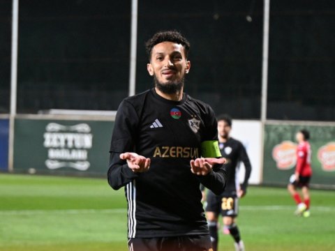 Zubir “Qarabağ”da 70-ci qolunu vurdu