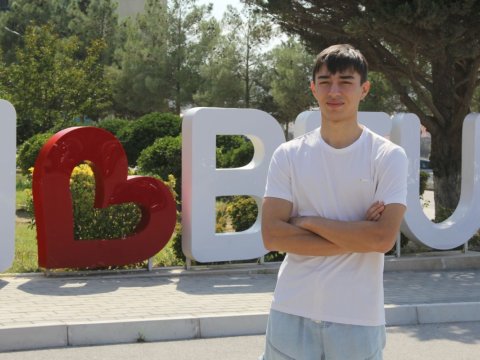 &ldquo;BMU akademik və şəxsi inkişafımda əvəzsiz rol oynayıb&rdquo; -&nbsp;Özbəkistanlı tələbə