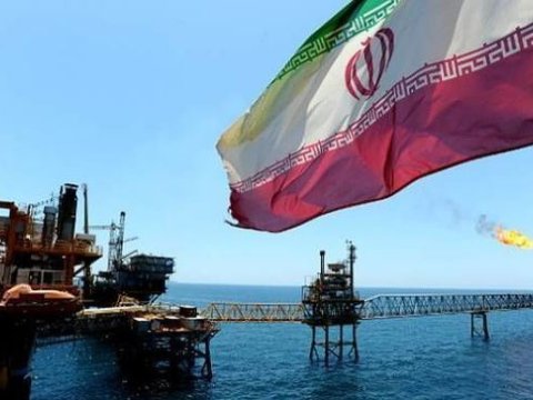 İran 7 yıl sonra petrol rekorunu kırdı
