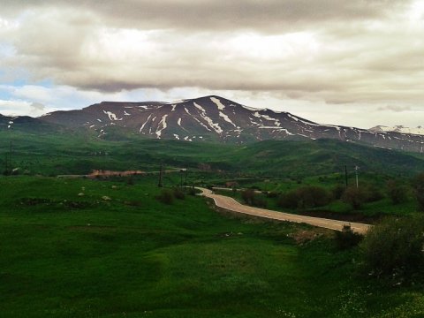 &ldquo;Bir Elin Manifesti&rdquo; - Zəlzələ