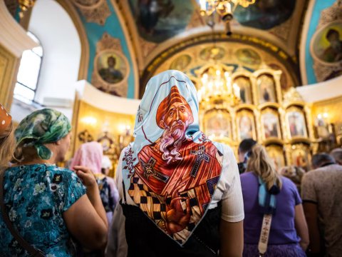Din adı altında gizli təbliğat: keşişlərə tapşırıq verildi