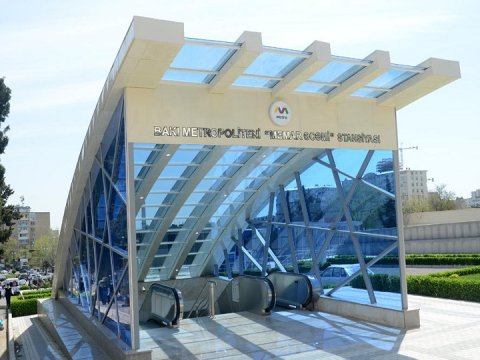 Metronun 5 stansiyasının qapıları yenilənəcək