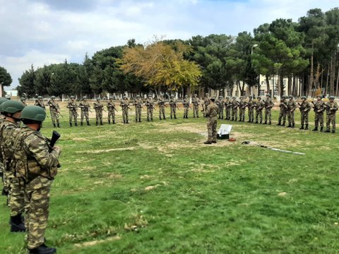 Bu şəxslər on dəfəyədək hərbi toplanışlara çağırılacaq