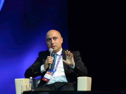 Əsas məsələ yalnız bilik əldə etmək deyil - Nazir