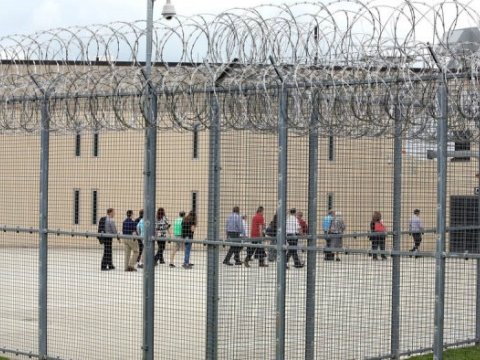 Həbsdə olan əcnəbi şəxslərlə bağlı YENİ QAYDA