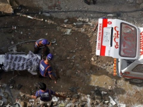 Pakistan'da terör - 10 ölü, 30'dan fazla yaralı