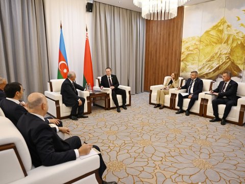 Azərbaycanla Belarus baş nazirləri danışıqlar apardılar
