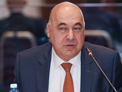 Azərbaycanda 3000 yazıçı var