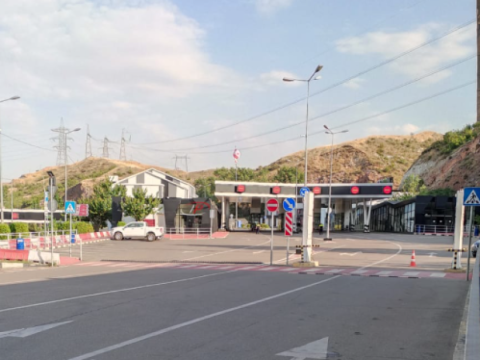 Gürcüstan əcnəbilər üçün çətinləşir